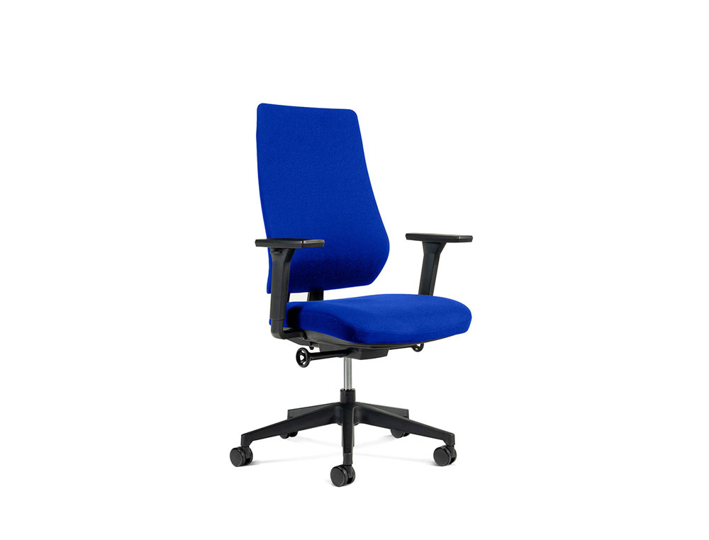CADEIRA DE DIRECAO ROCADA BRACOS REGULAVEIS BASE POLIMERO ENCOSTO E ASSENTO TECIDO ANTI FOGO AZUL 610X680X1075 MM