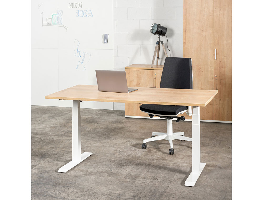 MESA ROCADA REGULAVEL EM ALTURA ELECTRICAMENTE ATE 129 CM ESTRUTURA DE ACO NO TAMPO 180 CM COR FAIA