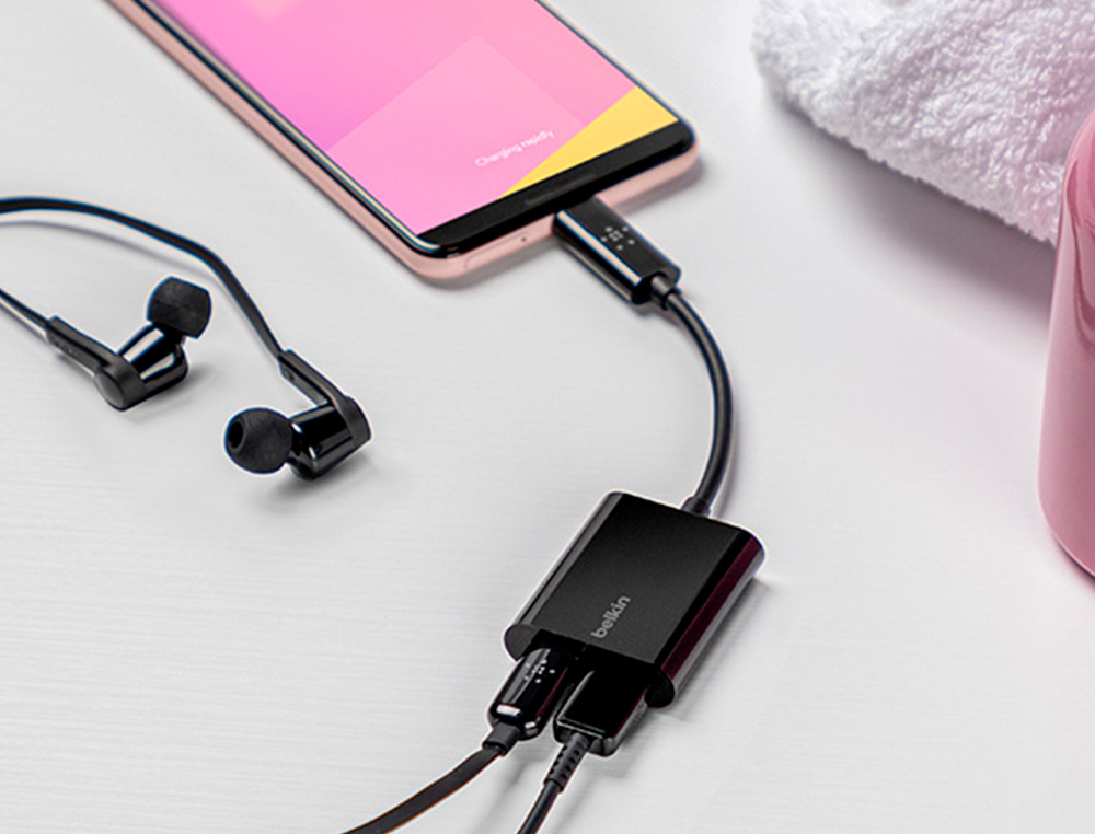 ADAPTADOR BELKIN F7U081BTBLK USB-C DE AUDIO E CARREGAMENTO COR PRETO