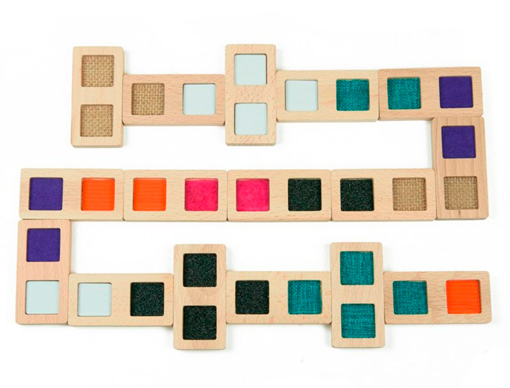 JOGO DIDATICO ANDREUTOYS DOMINO SENSORIAL TEXTURAS MADEIRA 28 PECAS