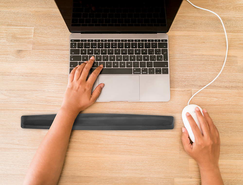 APOIO DE PULSOS Q-CONNECT DE GEL PARA TECLADO COR PRETO