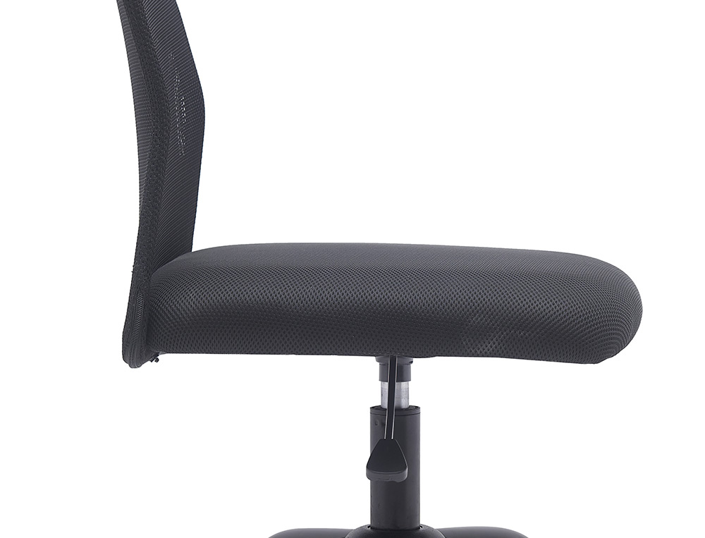 CADEIRA DE ESCRITORIO Q-CONNECT PARMA MALHA ALT MAX 990 MM LARG 480 MM PROF 590 MM SEM APOIO DE BRACOS COR PRETO