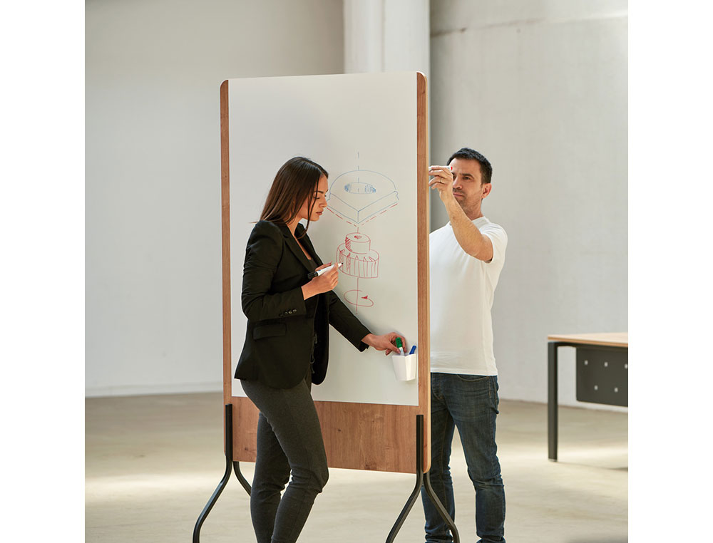 QUADRO BRANCO ROCADA DUPLA FACE LACADO MAGNETICO PLACA MELAMINA CARVALHO BASE COM 4 RODAS 100X120 CM