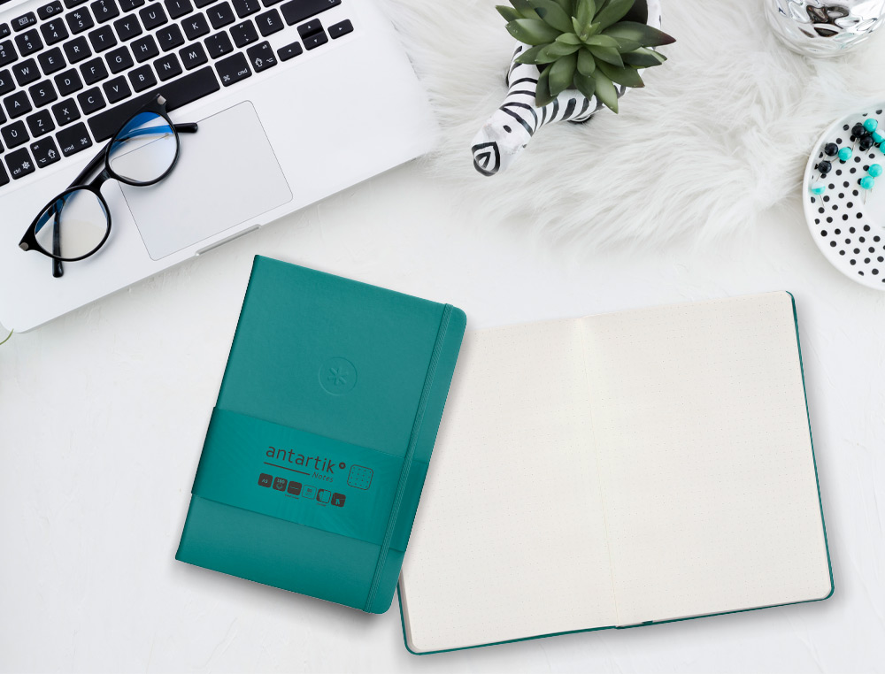 CADERNO COM ELASTICO ANTARTIK NOTES CAPA DURA A5 PONTILHADO VERDE AGUA-MARINHA 100 FOLHAS 80 GR FSC