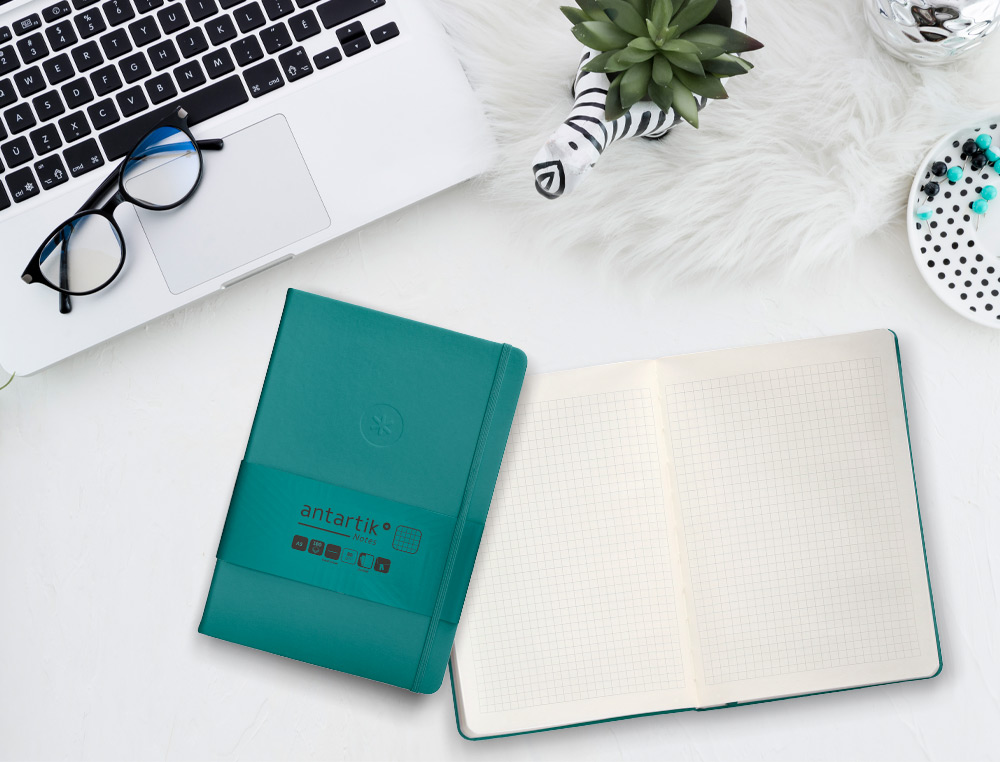 CADERNO COM ELASTICO ANTARTIK NOTES CAPA DURA A5 QUADRICULADO VERDE AGUA-MARINHA 100 FOLHAS 80 GR FSC