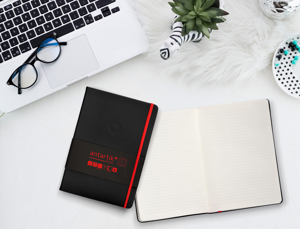 CADERNO COM ELASTICO ANTARTIK NOTES CAPA DURA A5 PAUTADO PRETO E VERMELHO 100 FOLHAS 80 GR FSC