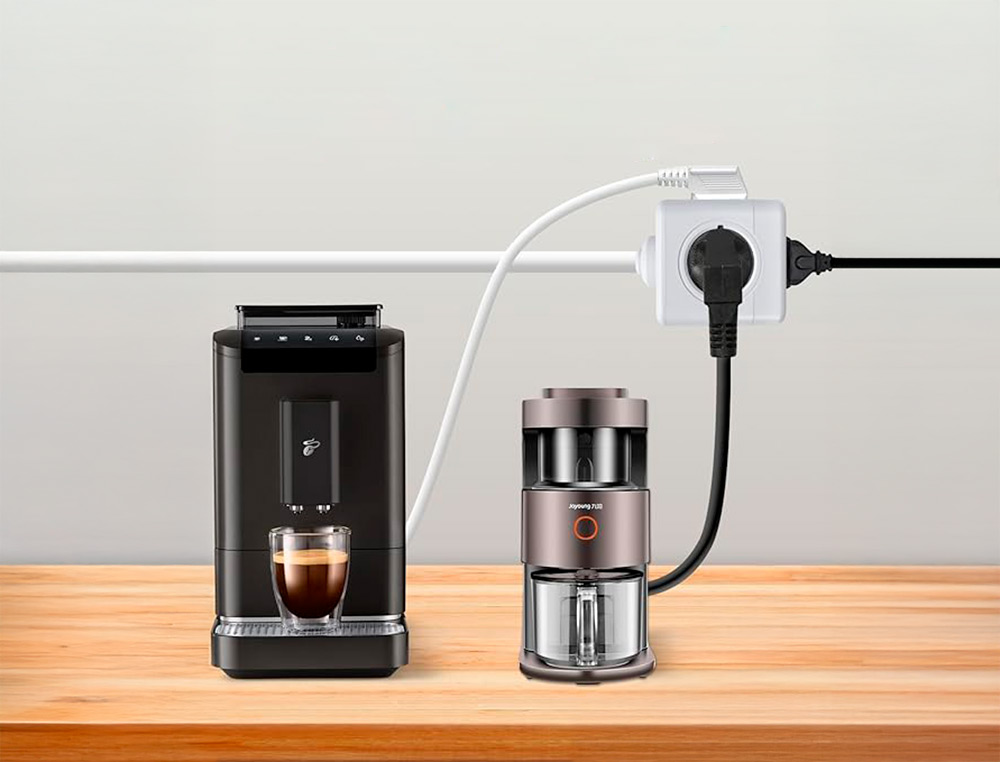 EXTENSAO Q-CONNECT EM CUBO MULTIPLE POWER CUBE 5 EM 1 CABO DE 1,4 MT 5 TOMADAS DE CORRENTE 75X75X112MM