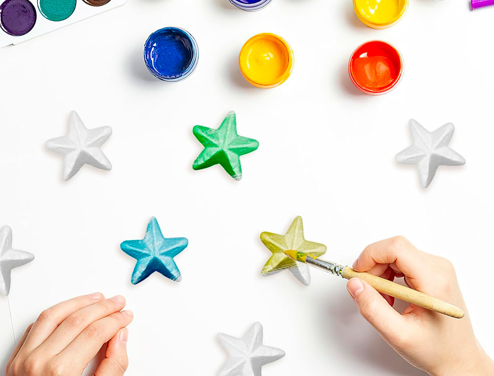 FIGURA DE ESPUMA BRANCA LIDERPAPEL ESTRELA DE 4 CM BOLSA COM 6 UNIDADES